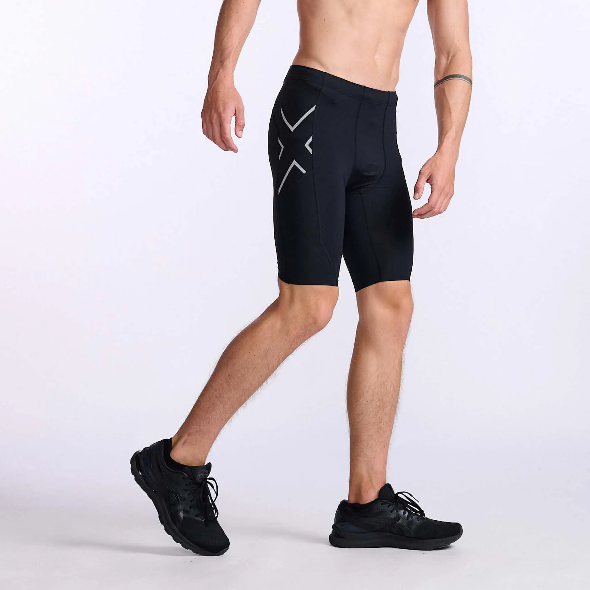 2XU | Men's Aero Compression Shorts - Black